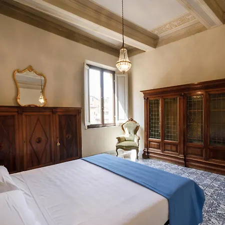 With Stunning Church Of San Domenico View 시에나