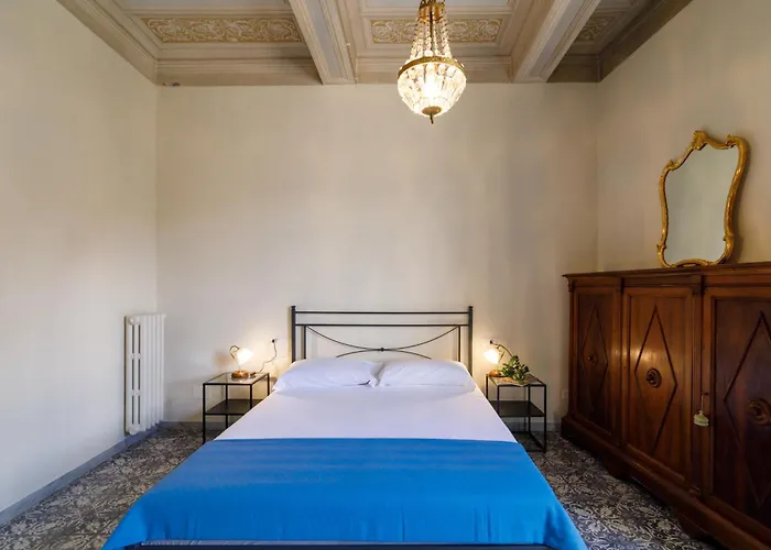 Guesthost - Stunning Church Of San Domenico View *