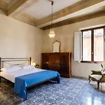Guesthost - Stunning Church Of San Domenico View Apartment Siena